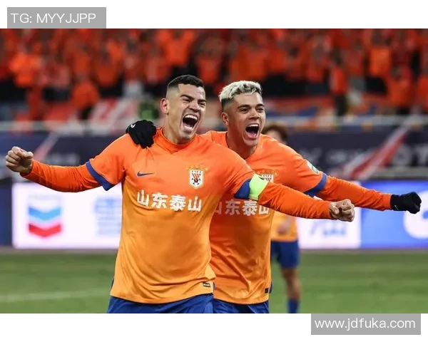 泰山众将欣喜从0比1到3比1:强队的见识还没有丢掉